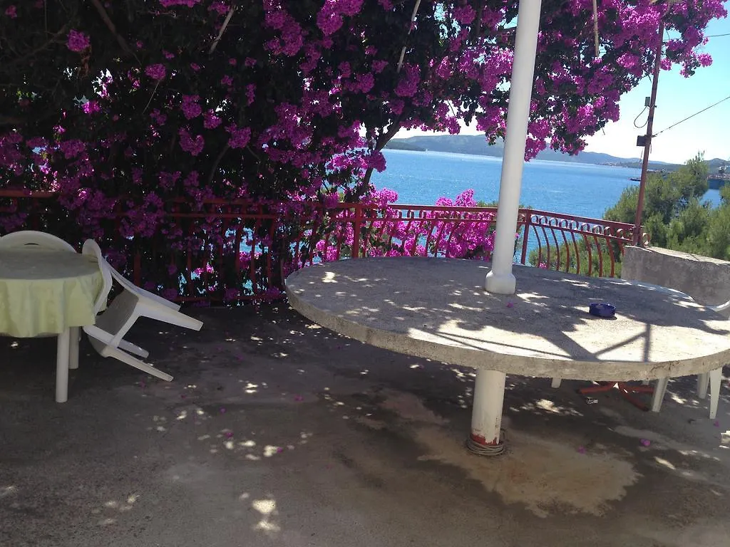 Apartments Ana Trogir